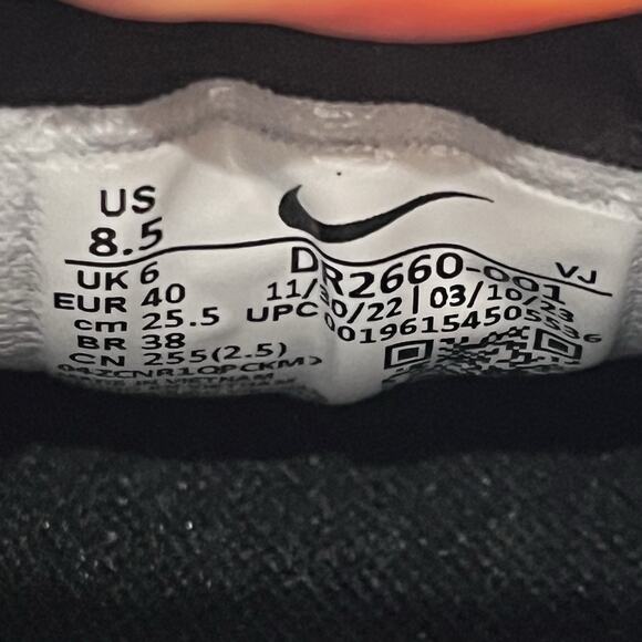 Nike ZoomX Invincible Run 3 Womens Size 8 Black White Lace Up Running Shoes - Picture 8 of 10